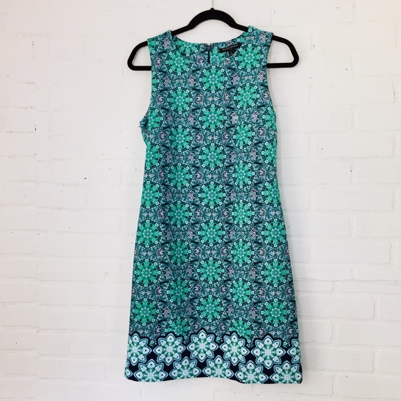 Banana Republic Dresses & Skirts - Banana Republic Floral Kaleidoscope Sheath Dress